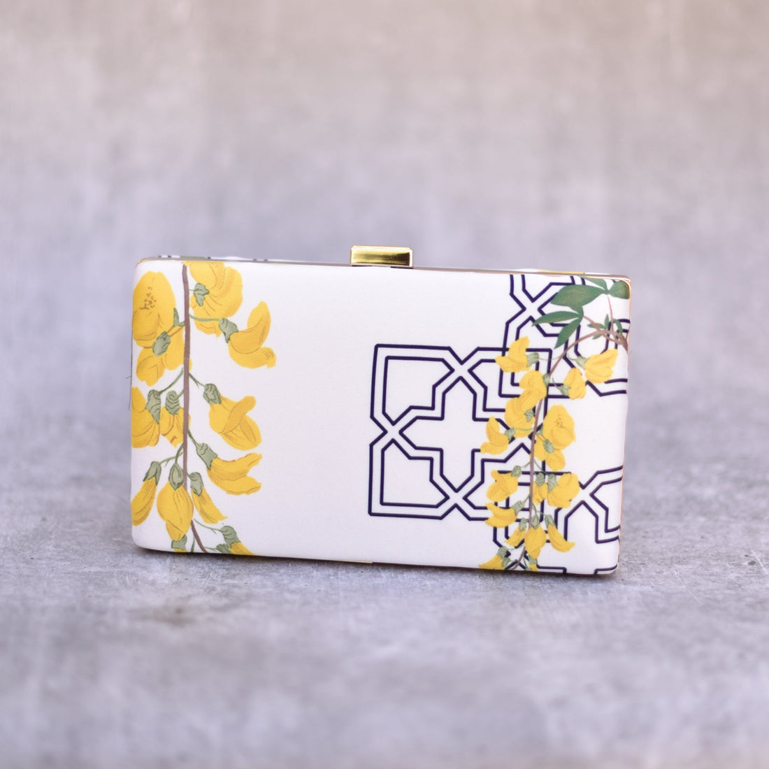 Buy-Amaltas-Clutch-Cyahi-Online