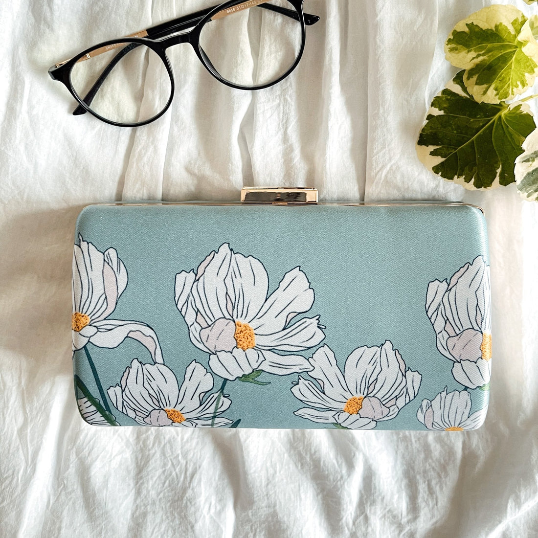 Buy-Lilies in the Wind-Clutch-Cyahi-Online